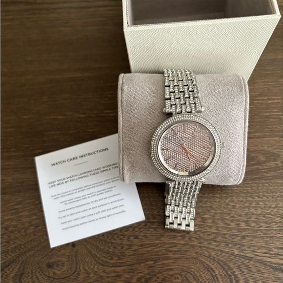 NEW MICHAEL KORS “GLITZ DARCI” MK3779 WATCH - Picture 4 of 5